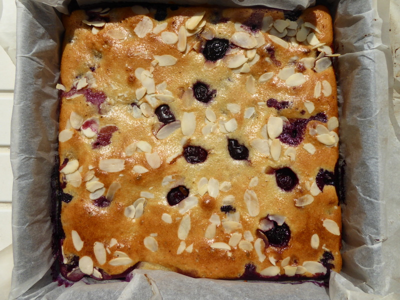 sugar free cherry and almond cake